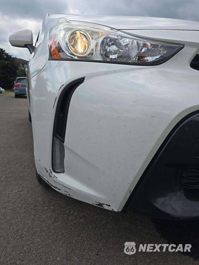 2015 Toyota Prius v Three - zdjęcie 24 z 26 - miniatura