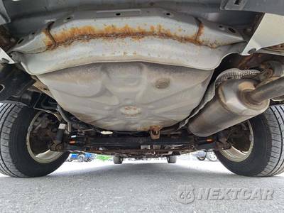 2015 Toyota Prius v Three - zdjęcie 15 z 26 - miniatura