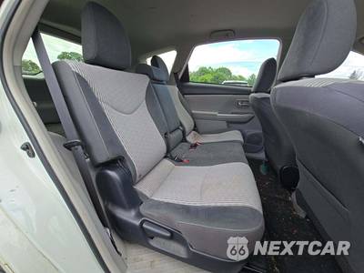 2015 Toyota Prius v Three - zdjęcie 16 z 26 - miniatura