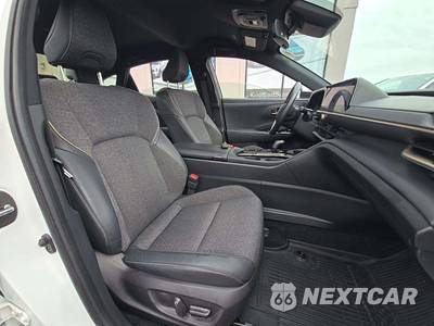 2024 Toyota Crown XLE - zdjęcie 18 z 21 - miniatura
