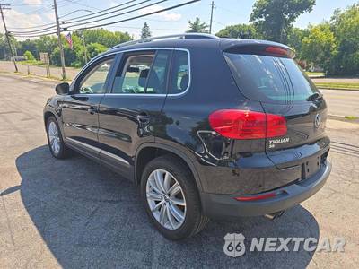 2016 Volkswagen Tiguan SE - zdjęcie 2 z 26 - miniatura