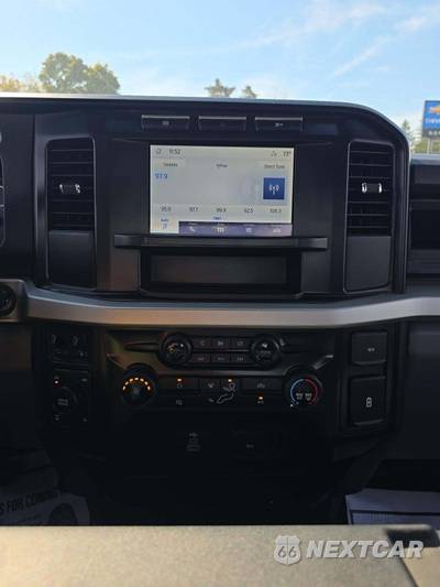 2024 Ford Super Duty F-250 XL Crew Cab Medium Bed - zdjęcie 10 z 23 - miniatura