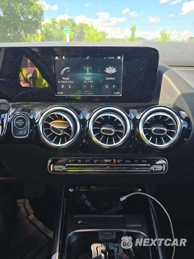2021 Mercedes-Benz GLA 250 4MATIC - zdjęcie 10 z 24 - miniatura