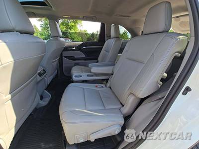 2019 Toyota Highlander Hybrid Limited - zdjęcie 13 z 26 - miniatura