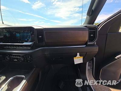 2022 Chevrolet Silverado 1500 High Country Crew Cab Short Bed 3LZ - zdjęcie 18 z 21 - miniatura