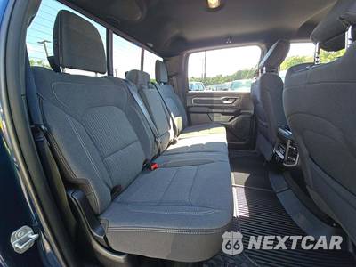 2022 Ram 1500 Big Horn Crew Cab Short Bed - zdjęcie 16 z 21 - miniatura