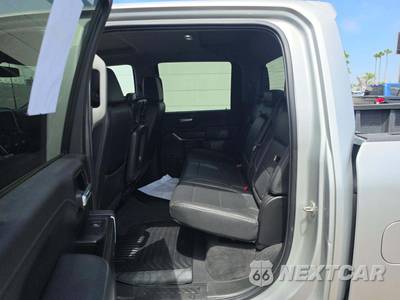 2022 Chevrolet Silverado 2500HD LTZ Crew Cab Medium Bed - zdjęcie 10 z 20 - miniatura