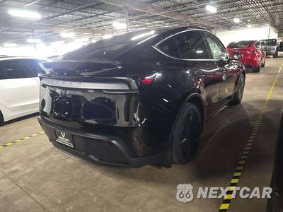 2026 Tesla Model Y Standard - zdjęcie 3 z 20 - miniatura