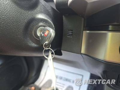 2020 Toyota Tacoma SR5 Crew Cab Medium Bed - zdjęcie 8 z 22 - miniatura