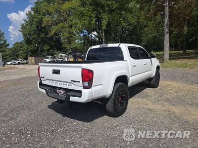 2020 Toyota Tacoma SR5 Crew Cab Medium Bed - zdjęcie 3 z 22 - miniatura