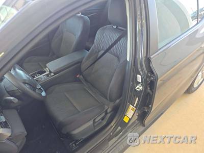2026 Toyota Camry LE - zdjęcie 6 z 21 - miniatura