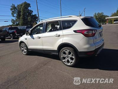 2018 Ford Escape Titanium - zdjęcie 2 z 24 - miniatura