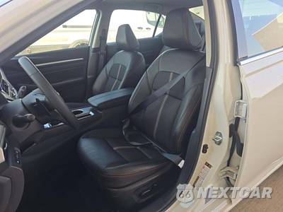 2026 Nissan Altima SR - zdjęcie 6 z 24 - miniatura