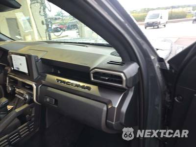 2026 Toyota Tacoma TRD Off-Road Crew Cab Medium Bed - zdjęcie 19 z 22 - miniatura