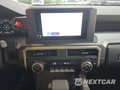 2026 Toyota Tacoma TRD Off-Road Crew Cab Medium Bed - zdjęcie 10 z 22 - miniatura