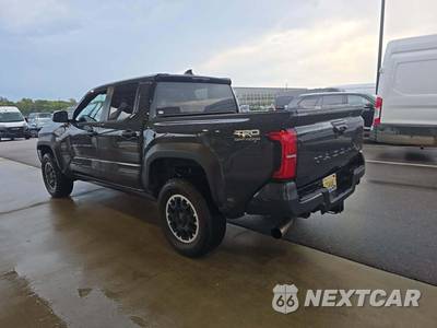 2026 Toyota Tacoma TRD Off-Road Crew Cab Medium Bed - zdjęcie 2 z 22 - miniatura