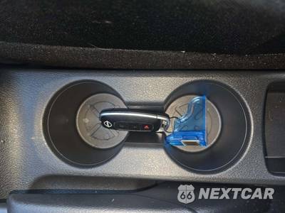2025 Nissan Kicks Play - zdjęcie 5 z 21 - miniatura