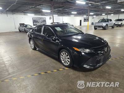 2018 Toyota Camry LE - zdjęcie 4 z 23 - miniatura