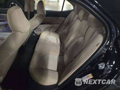 2018 Toyota Camry LE - zdjęcie 13 z 23 - miniatura