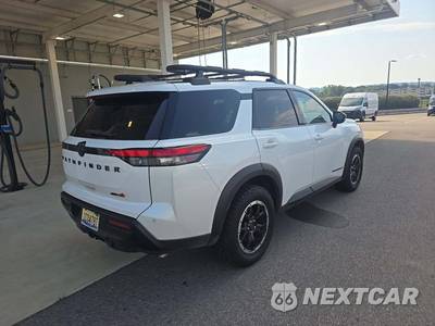 2026 Nissan Pathfinder Rock Creek - zdjęcie 3 z 21 - miniatura