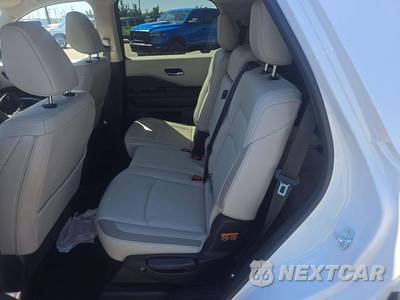 2026 Nissan Pathfinder SL - zdjęcie 10 z 19 - miniatura