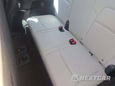 2026 Nissan Pathfinder SL - zdjęcie 11 z 19 - miniatura
