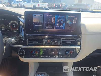 2026 Nissan Pathfinder SL - zdjęcie 7 z 19 - miniatura
