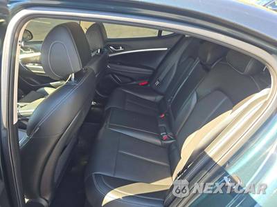 2023 Genesis G70 2.0T Standard - zdjęcie 13 z 25 - miniatura