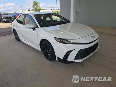 2026 Toyota Camry SE - zdjęcie 4 z 22 - miniatura