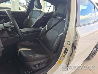 2026 Toyota Camry SE - zdjęcie 6 z 22 - miniatura