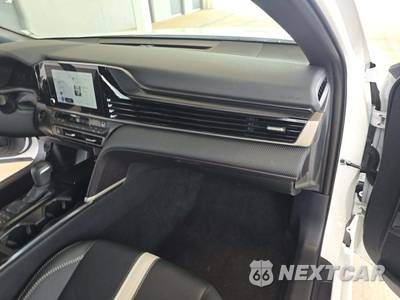 2026 Toyota Camry SE - zdjęcie 19 z 22 - miniatura