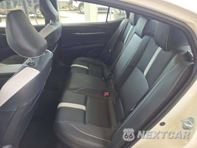 2026 Toyota Camry SE - zdjęcie 13 z 22 - miniatura