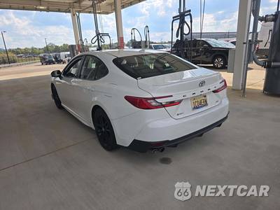 2026 Toyota Camry SE - zdjęcie 2 z 22 - miniatura