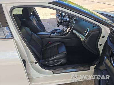 2017 Nissan Maxima SR - zdjęcie 18 z 29 - miniatura
