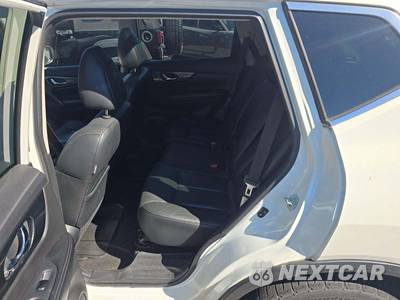 2014 Nissan Rogue SL - zdjęcie 13 z 29 - miniatura