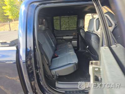 2023 Ford F-150 Lightning LARIAT Crew Cab Short Bed - zdjęcie 16 z 22 - miniatura
