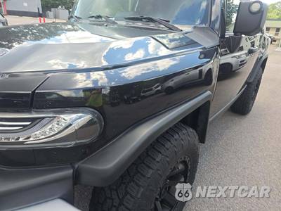 2008 Toyota FJ Cruiser w/Rear Doors - zdjęcie 23 z 25 - miniatura