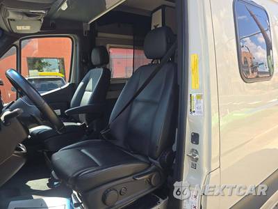 2020 Mercedes-Benz Sprinter 2500 Cargo Van Standard Roof 144.0" WB - zdjęcie 6 z 22 - miniatura