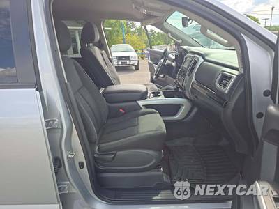2017 Nissan TITAN SV Crew Cab Short Bed - zdjęcie 15 z 29 - miniatura