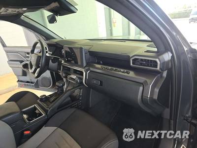 2026 Toyota Tacoma TRD Off-Road Crew Cab Medium Bed - zdjęcie 19 z 23 - miniatura