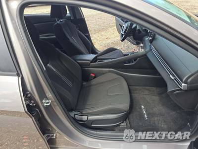 2021 Hyundai Elantra SEL - zdjęcie 18 z 26 - miniatura