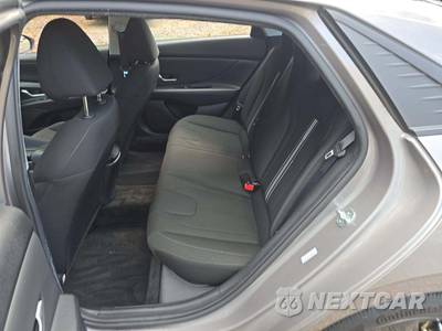 2021 Hyundai Elantra SEL - zdjęcie 13 z 26 - miniatura