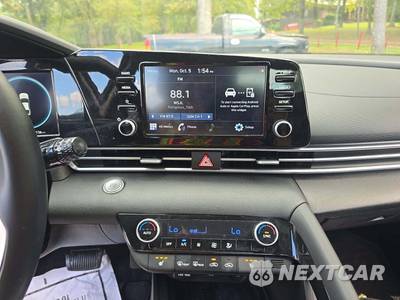 2021 Hyundai Elantra SEL - zdjęcie 10 z 26 - miniatura