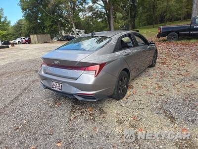 2021 Hyundai Elantra SEL - zdjęcie 3 z 26 - miniatura