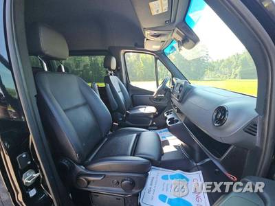2023 Mercedes-Benz Sprinter 2500 Passenger Van Standard Roof 144.0" WB - zdjęcie 19 z 27 - miniatura