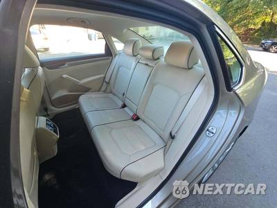 2017 Volkswagen Passat 1.8T SE w/Technology - zdjęcie 10 z 22 - miniatura