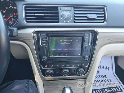 2017 Volkswagen Passat 1.8T SE w/Technology - zdjęcie 7 z 22 - miniatura