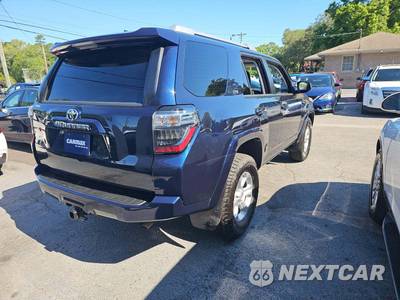2018 Toyota 4Runner SR5 - zdjęcie 3 z 22 - miniatura