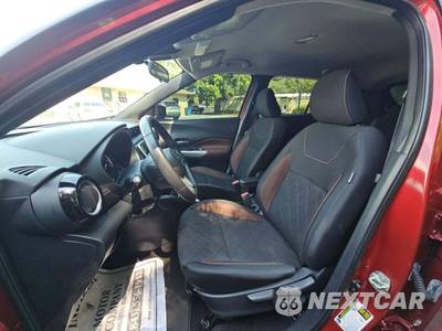 2020 Nissan Kicks SR - zdjęcie 3 z 18 - miniatura
