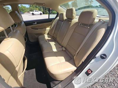 2012 Hyundai Genesis 4.6 Sedan - zdjęcie 10 z 39 - miniatura